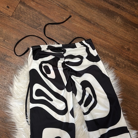 Sydney Jaded London Black and White Chaotic Monochrome Print Wide Leg Trousers - Picture 11 of 14